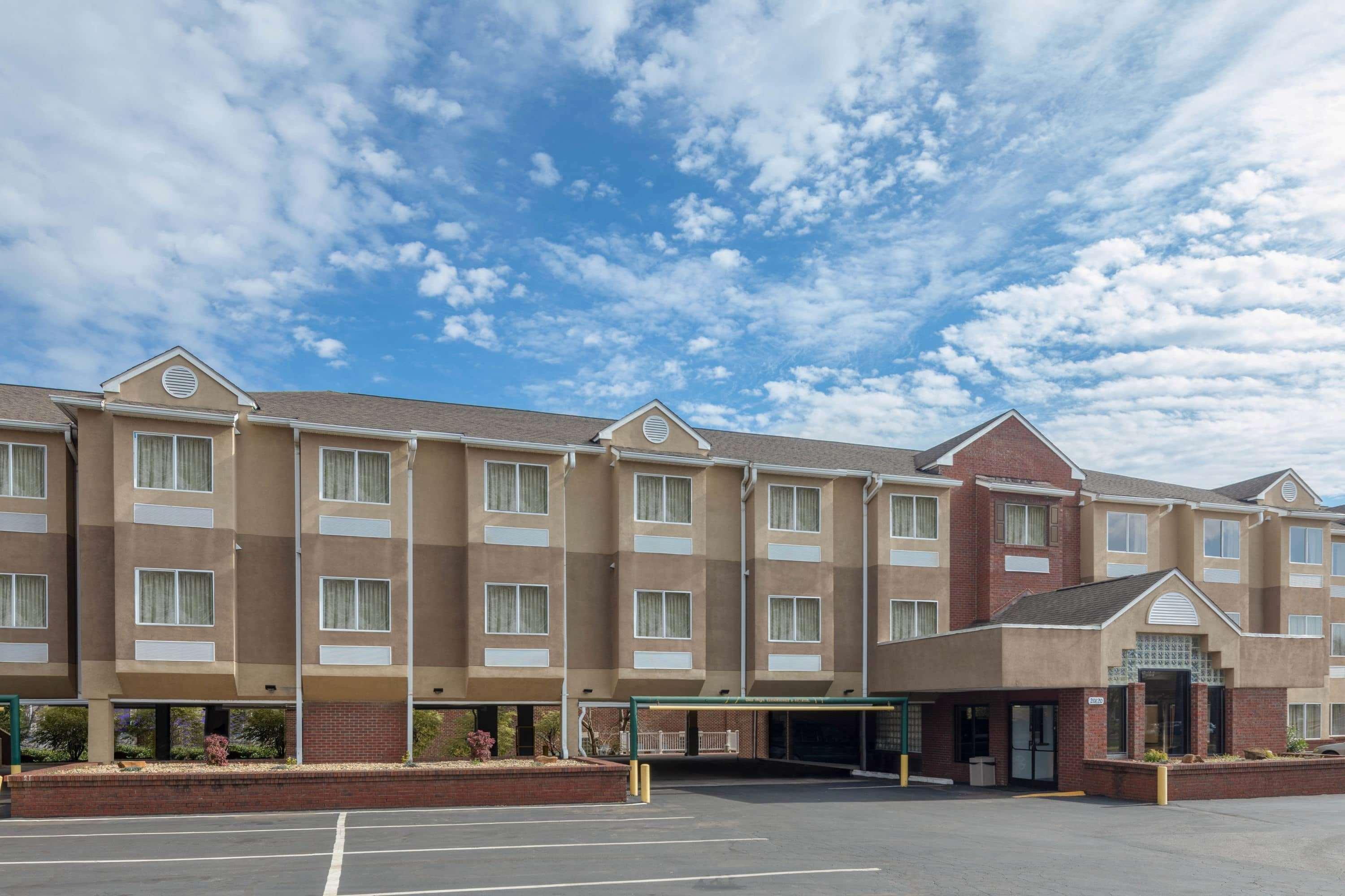 Microtel Inn By Wyndham Lake Norman Cornelius Esterno foto