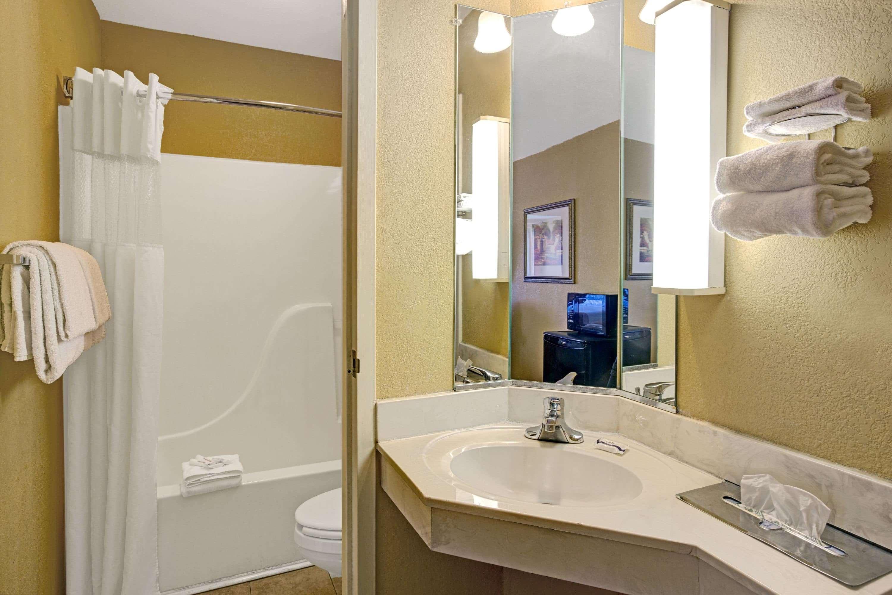 Microtel Inn By Wyndham Lake Norman Cornelius Esterno foto