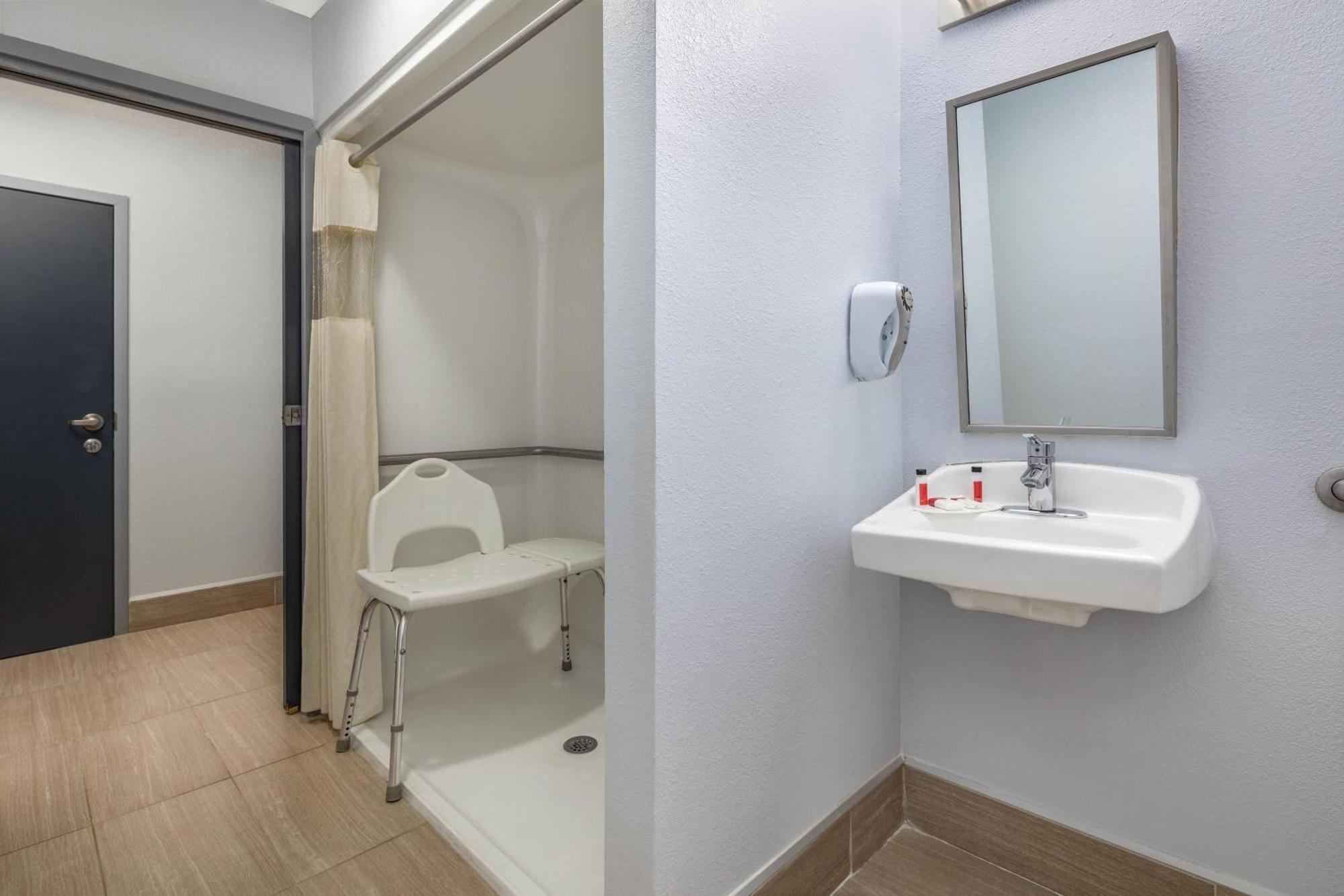 Microtel Inn By Wyndham Lake Norman Cornelius Esterno foto
