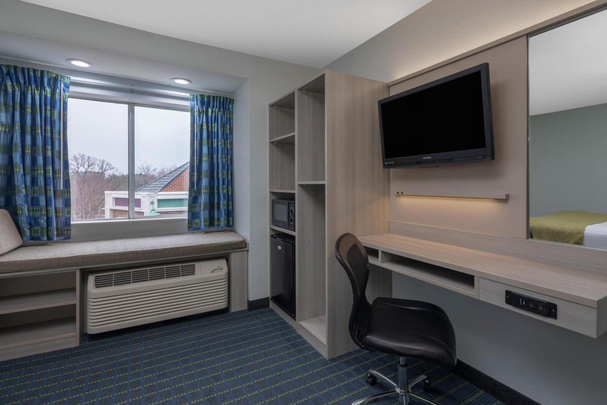 Microtel Inn By Wyndham Lake Norman Cornelius Esterno foto