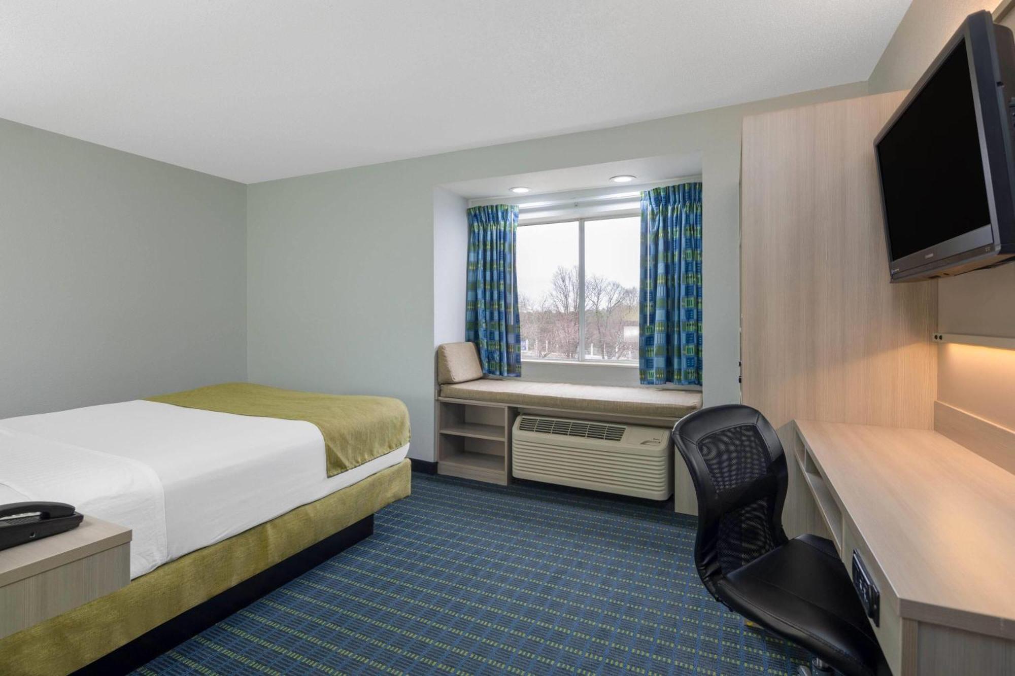 Microtel Inn By Wyndham Lake Norman Cornelius Esterno foto